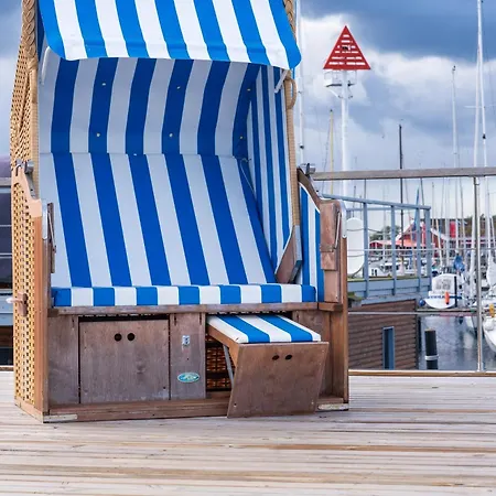 Hausboot Wohnschiff Mare Båthotell *